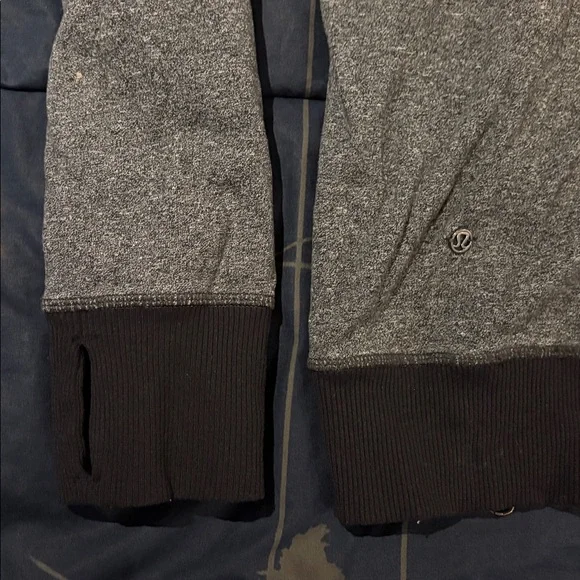 EUC Lululemon Om & Roam Pullover Heathered Speckled Black / Black - size 2 - Picture 13 of 16